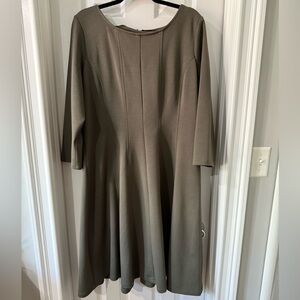 Coldwater Creek Elegant Olive Green Women's Dress. XL. Gently used.
